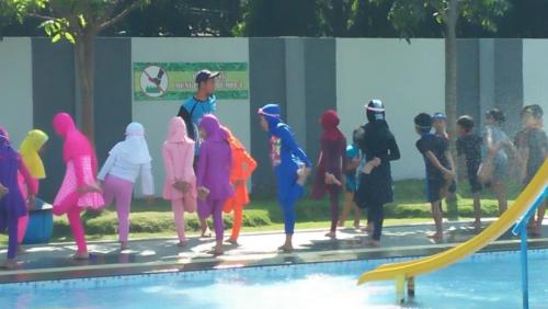 Berenang